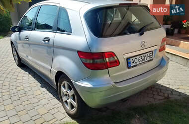 Хэтчбек Mercedes-Benz B-Class 2006 в 
