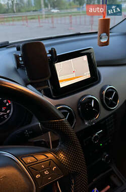Хэтчбек Mercedes-Benz B-Class 2013 в 