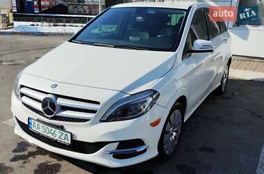 Хэтчбек Mercedes-Benz B-Class 2014 в Киеве