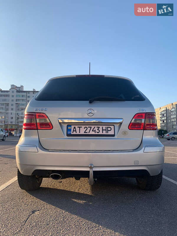 Хэтчбек Mercedes-Benz B-Class 2011 в Шумске