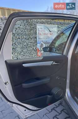 Хэтчбек Mercedes-Benz B-Class 2006 в 
