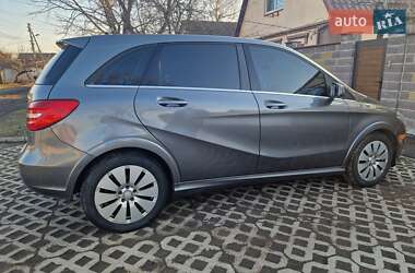 Хэтчбек Mercedes-Benz B-Class 2014 в Харькове