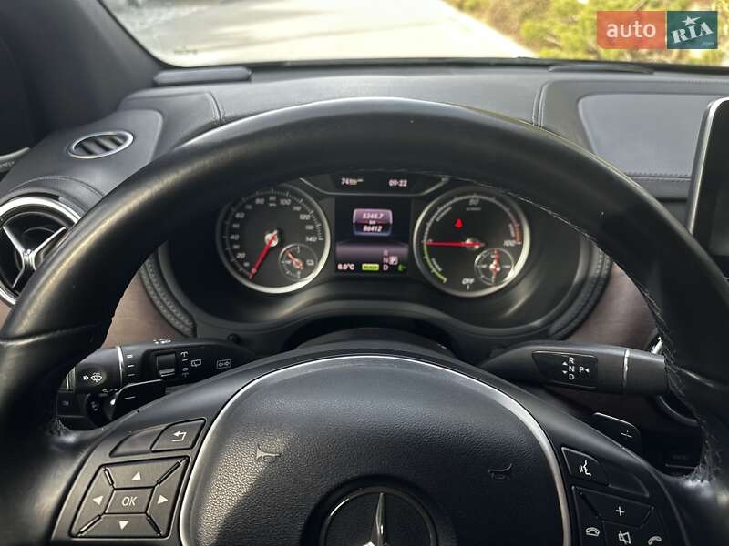 Хэтчбек Mercedes-Benz B-Class 2016 в Киеве