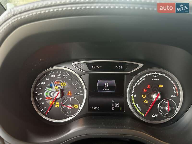 Хэтчбек Mercedes-Benz B-Class 2016 в Киеве
