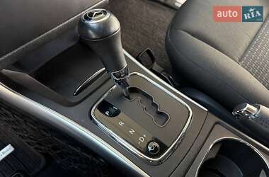 Хэтчбек Mercedes-Benz B-Class 2011 в 