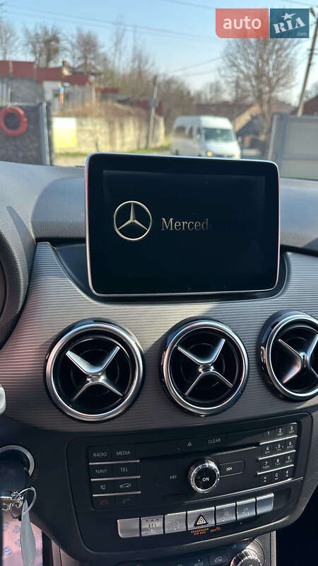 Хэтчбек Mercedes-Benz B-Class 2015 в Черновцах
