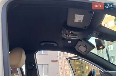 Хэтчбек Mercedes-Benz B-Class 2017 в 