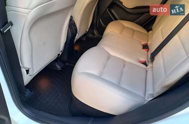 Хэтчбек Mercedes-Benz B-Class 2017 в 