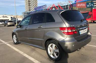 Хэтчбек Mercedes-Benz B-Class 2006 в 
