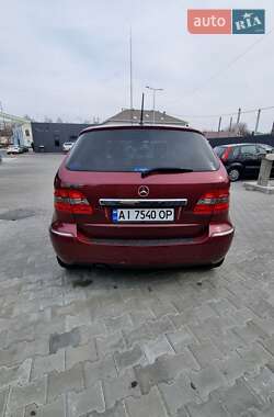 Хетчбек Mercedes-Benz B-Class 2009 в 