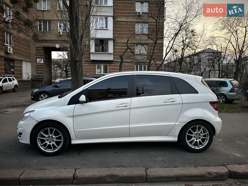Хэтчбек Mercedes-Benz B-Class 2008 в Киеве