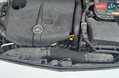 Хэтчбек Mercedes-Benz B-Class 2013 в 