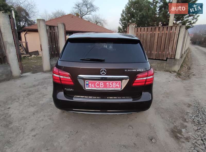 Хетчбек Mercedes-Benz B-Class 2015 в Ужгороді