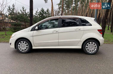 Хэтчбек Mercedes-Benz B-Class 2009 в 