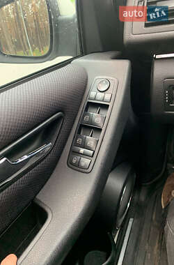 Хэтчбек Mercedes-Benz B-Class 2009 в 