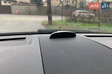 Хэтчбек Mercedes-Benz B-Class 2009 в 