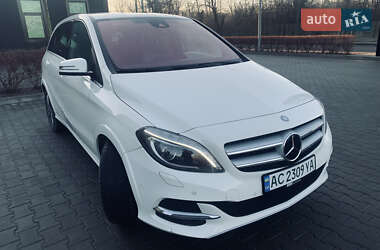 Хэтчбек Mercedes-Benz B-Class 2014 в 