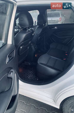 Хэтчбек Mercedes-Benz B-Class 2014 в 