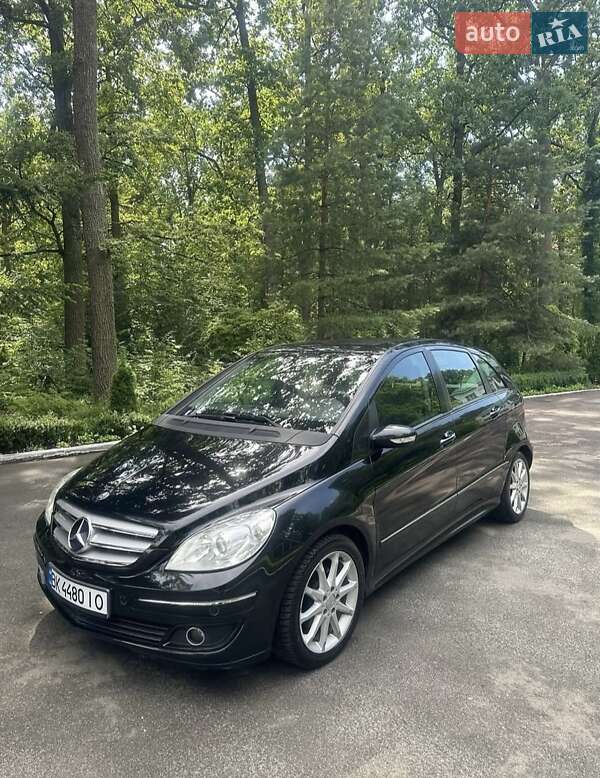Хэтчбек Mercedes-Benz B-Class 2006 в 