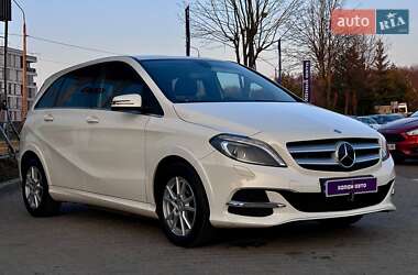 Хэтчбек Mercedes-Benz B-Class 2016 в 