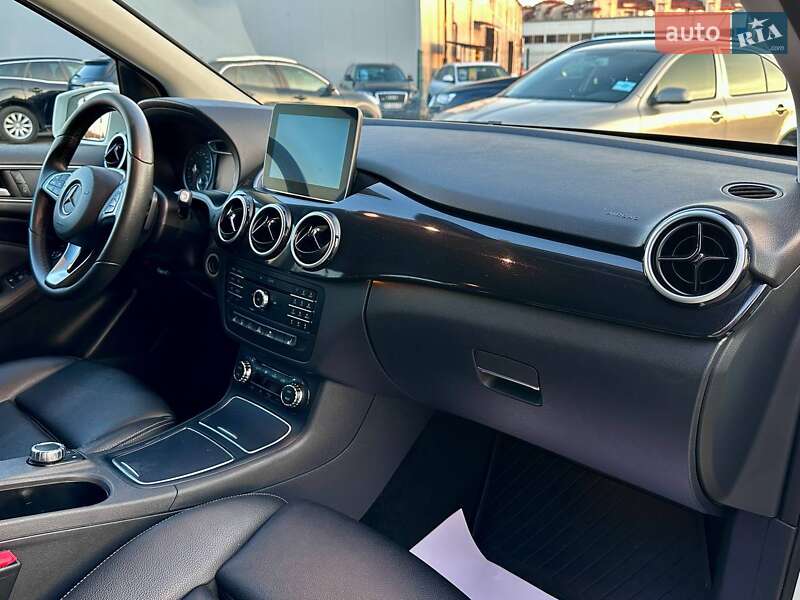 Хетчбек Mercedes-Benz B-Class 2016 в Львові