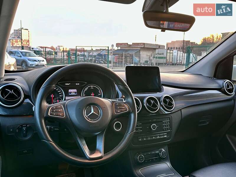 Хетчбек Mercedes-Benz B-Class 2016 в Львові