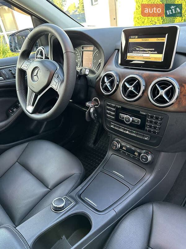 Хэтчбек Mercedes-Benz B-Class 2012 в Глухове фото 3 Хэтчбек Mercedes-Benz B-Class 2012 в Глухове