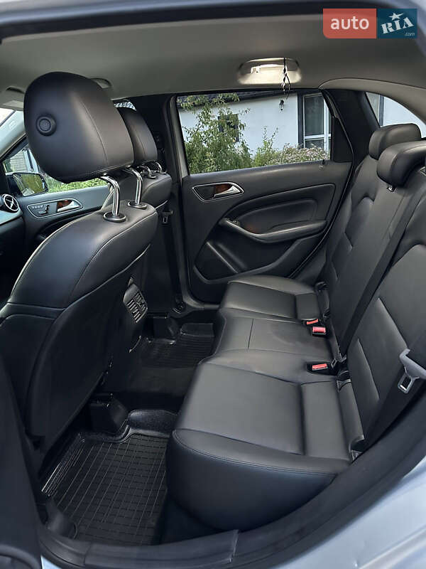 Хэтчбек Mercedes-Benz B-Class 2012 в Глухове фото 14 Хэтчбек Mercedes-Benz B-Class 2012 в Глухове