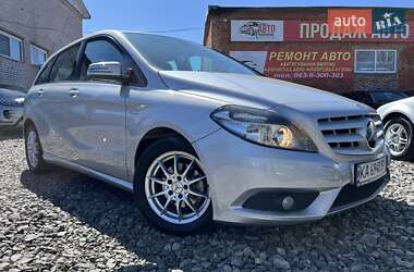 Хэтчбек Mercedes-Benz B-Class 2012 в 