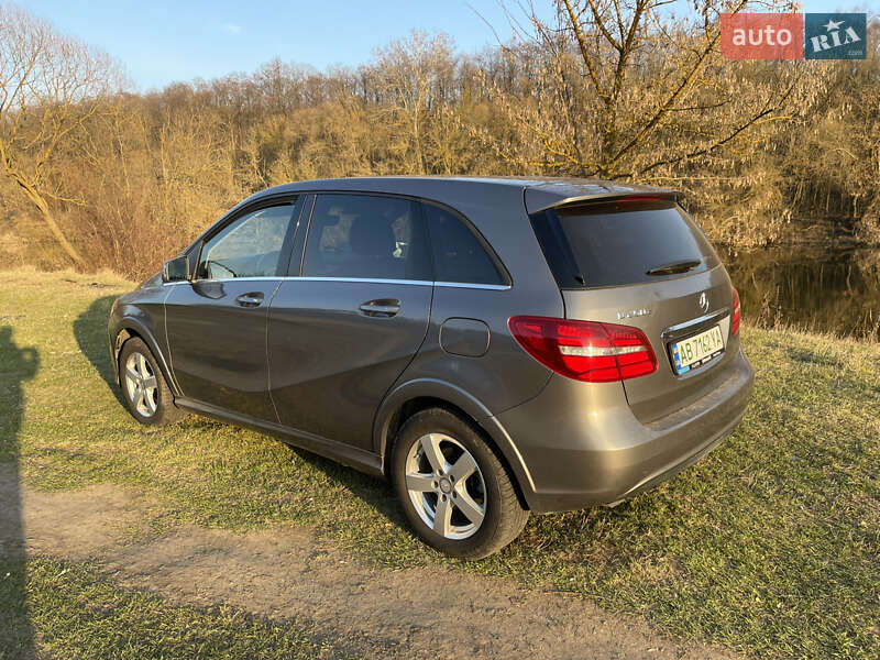 Хэтчбек Mercedes-Benz B-Class 2016 в Виннице