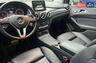 Хетчбек Mercedes-Benz B-Class 2015 в 
