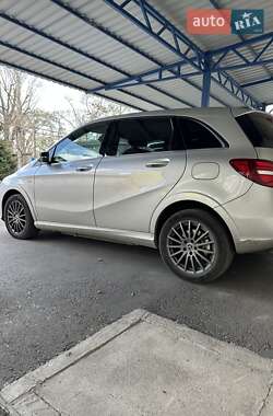 Хетчбек Mercedes-Benz B-Class 2017 в 