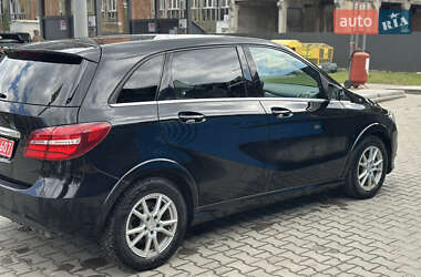 Хэтчбек Mercedes-Benz B-Class 2016 в 