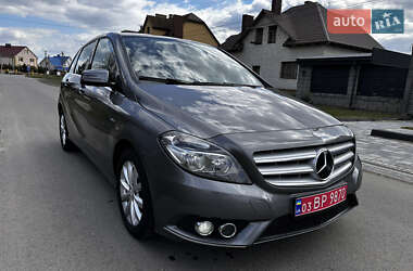 Хэтчбек Mercedes-Benz B-Class 2012 в 