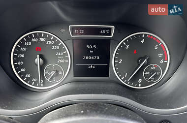 Хэтчбек Mercedes-Benz B-Class 2012 в 