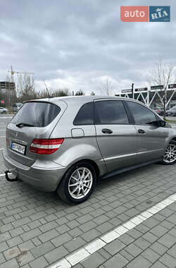 Хэтчбек Mercedes-Benz B-Class 2005 в 