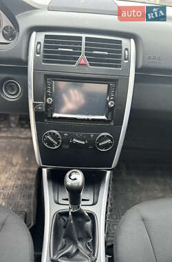 Хэтчбек Mercedes-Benz B-Class 2005 в 