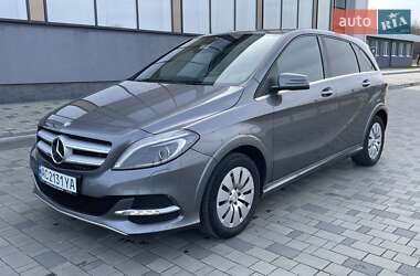 Хэтчбек Mercedes-Benz B-Class 2015 в 