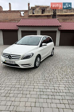 Хэтчбек Mercedes-Benz B-Class 2012 в 
