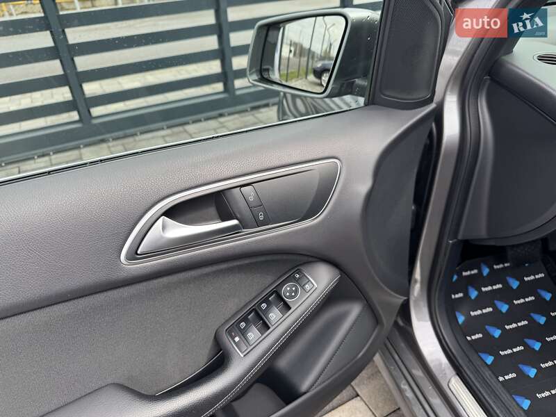Хетчбек Mercedes-Benz B-Class 2015 в Рівному