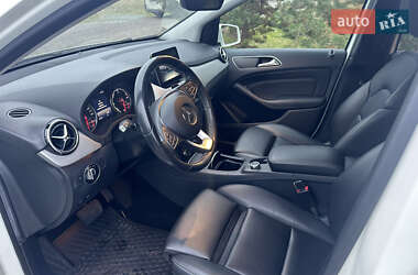 Хэтчбек Mercedes-Benz B-Class 2016 в 