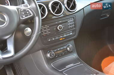 Хетчбек Mercedes-Benz B-Class 2017 в 