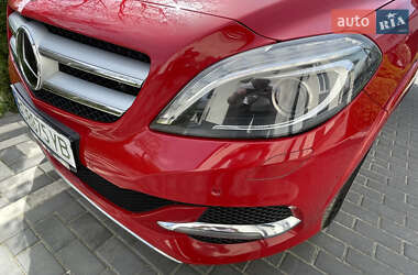 Хэтчбек Mercedes-Benz B-Class 2017 в 