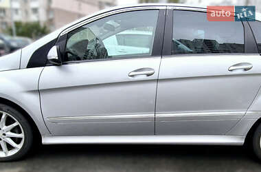 Хэтчбек Mercedes-Benz B-Class 2008 в 