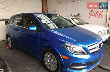 Хэтчбек Mercedes-Benz B-Class 2014 в 