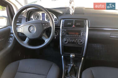 Хэтчбек Mercedes-Benz B-Class 2008 в 