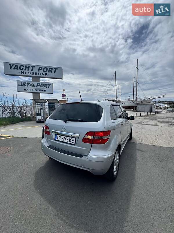 Хэтчбек Mercedes-Benz B-Class 2010 в Запорожье