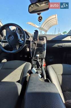 Хетчбек Mercedes-Benz B-Class 2010 в 