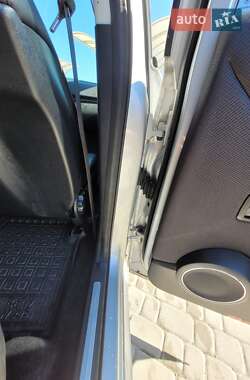 Хетчбек Mercedes-Benz B-Class 2010 в 