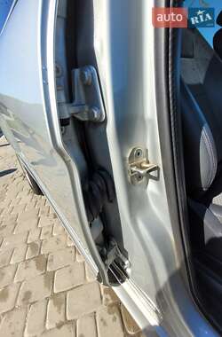 Хетчбек Mercedes-Benz B-Class 2010 в 
